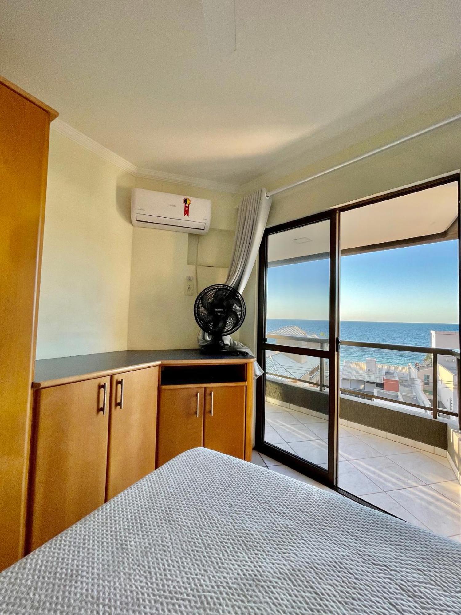 187 Apartamento 50M Da Praia. Bela Vista Ao Mar. Em Avenida Principal De Bombinhas. Exterior photo