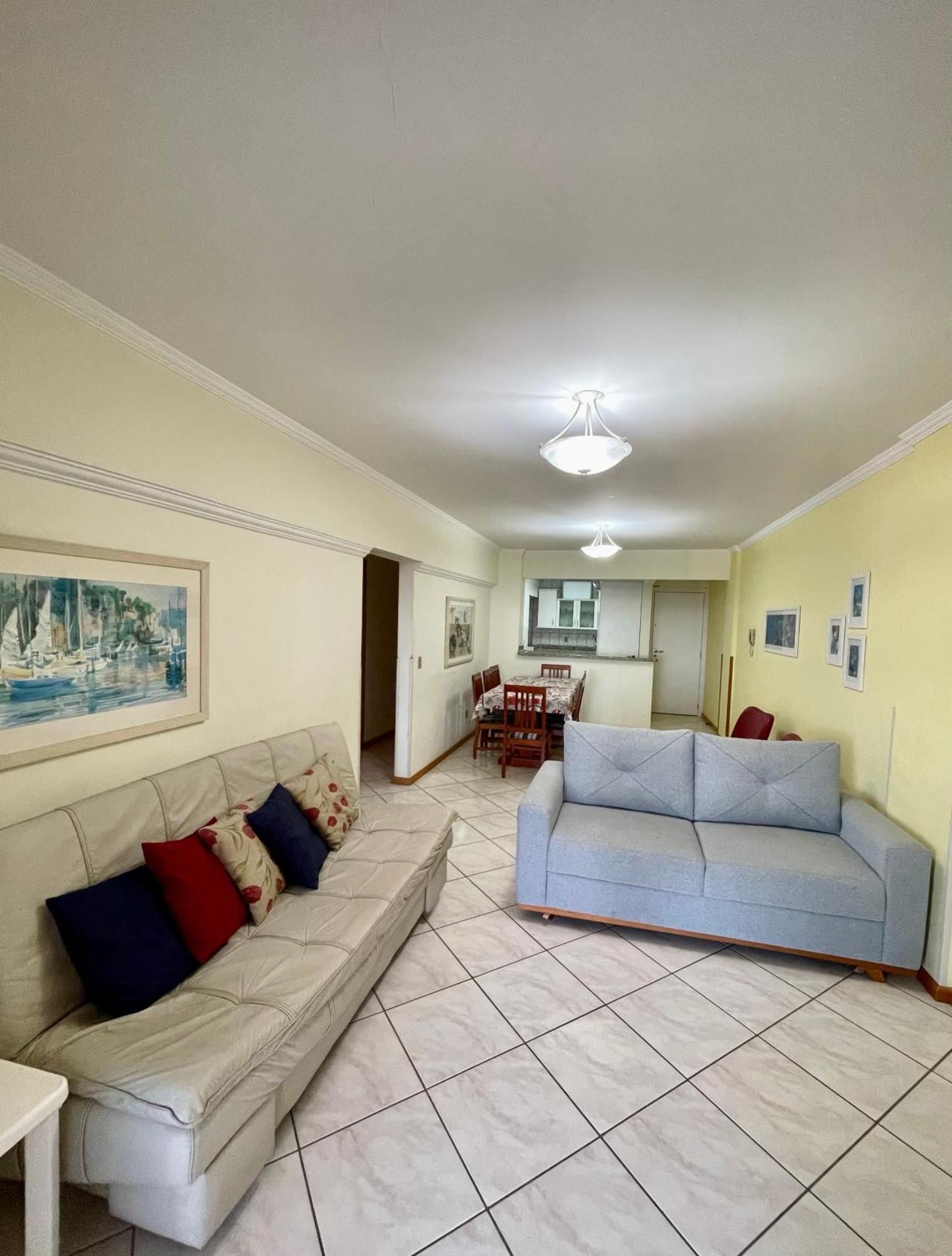187 Apartamento 50M Da Praia. Bela Vista Ao Mar. Em Avenida Principal De Bombinhas. Exterior photo